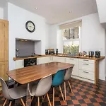 3 The Townhouse