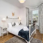3 The Townhouse *