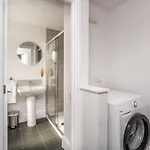 3 The Townhouse * كيسويك