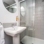3 The Townhouse *